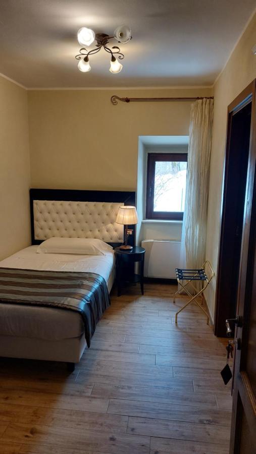 Locanda Tre Frati Пескокостанцо Экстерьер фото